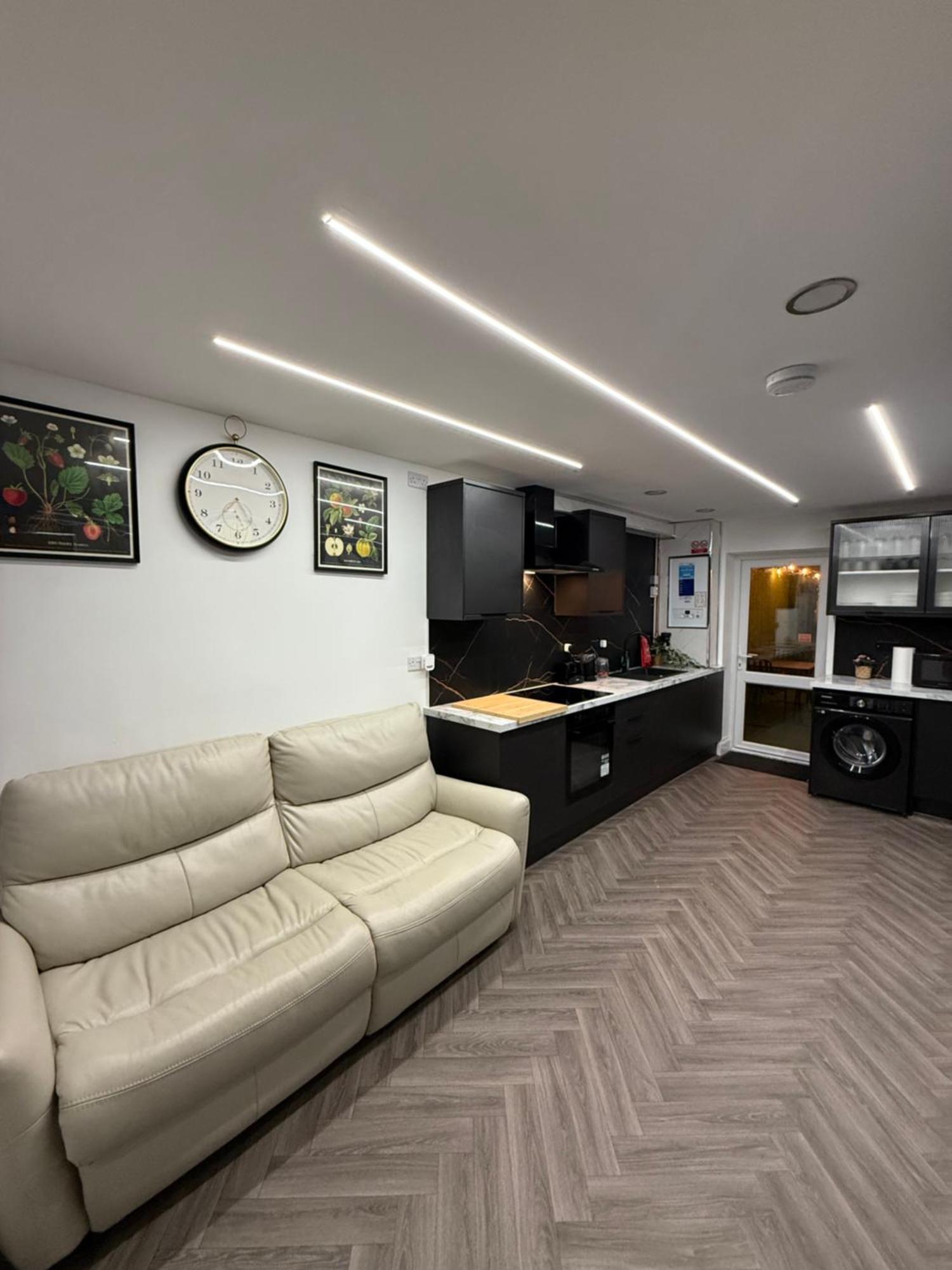 Birmingham City Centre- 9 Bed House With Free Parking Εξωτερικό φωτογραφία
