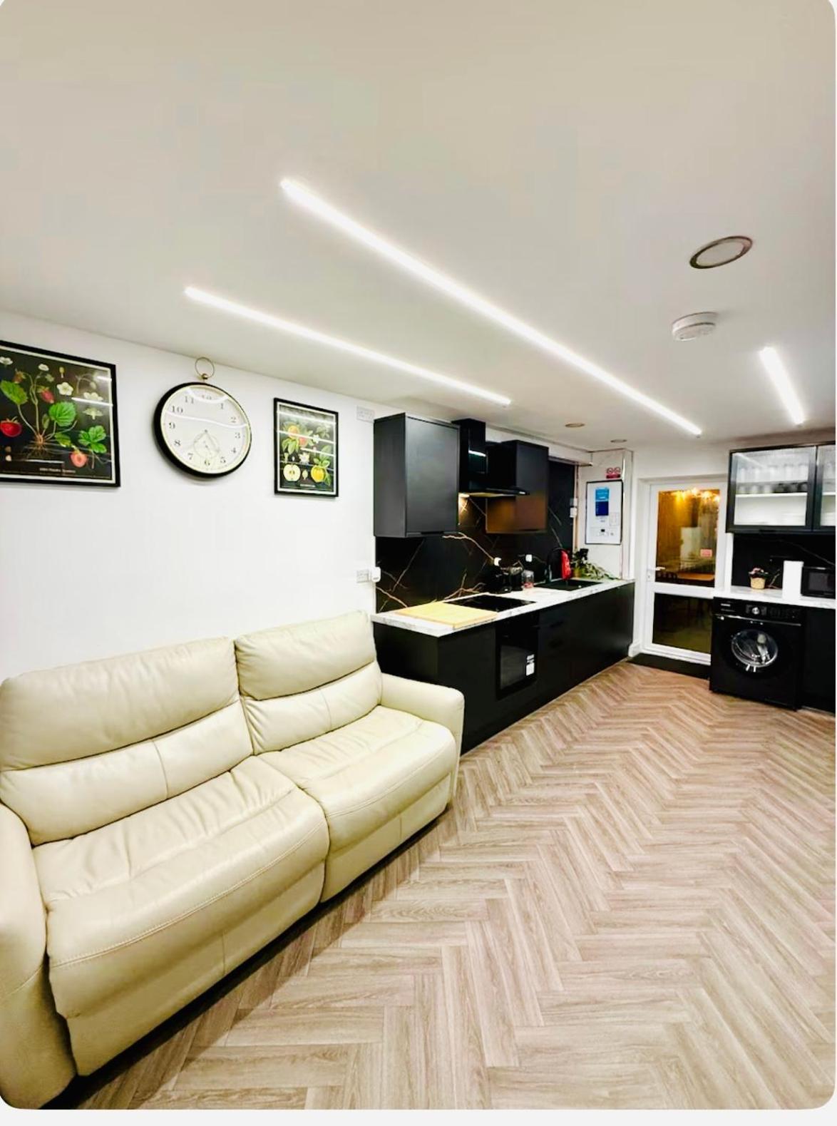 Birmingham City Centre- 9 Bed House With Free Parking Εξωτερικό φωτογραφία
